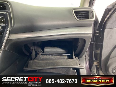 Used 2017 Nissan Maxima 3.5 SL FWD image 28