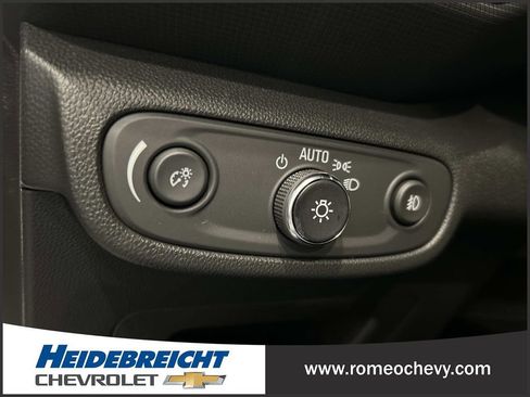 Certified 2022 Chevrolet TrailBlazer LT w/ Driver Confidence Package image 16