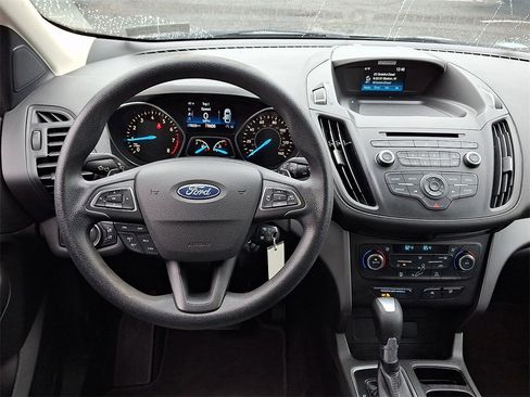 Used 2017 Ford Escape SE image 13