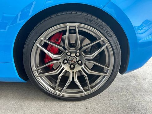 Used 2025 Chevrolet Corvette Z06 RWD image 17