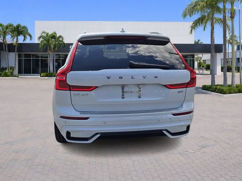 Used 2022 Volvo XC60 B5 R-Design w/ Advanced Package image 6