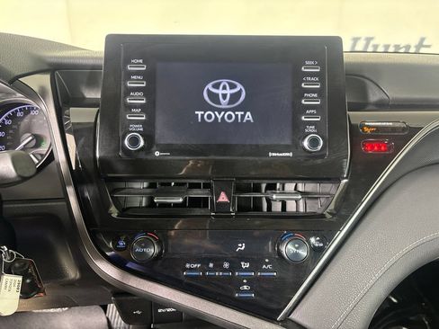 Used 2024 Toyota Camry SE FWD image 17