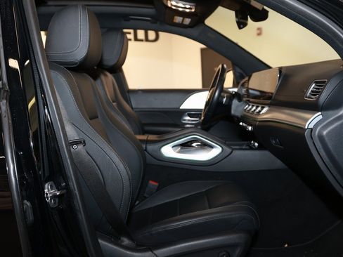 Used 2024 Mercedes-Benz GLS 450 4MATIC image 16