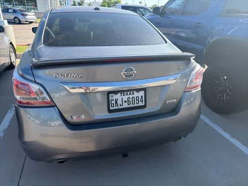 Used 2015 Nissan Altima 2.5 S w/ Special Edition Package FWD image 8