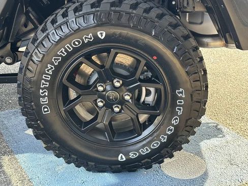 New 2026 Jeep Gladiator Sport AWD/4WD image 42