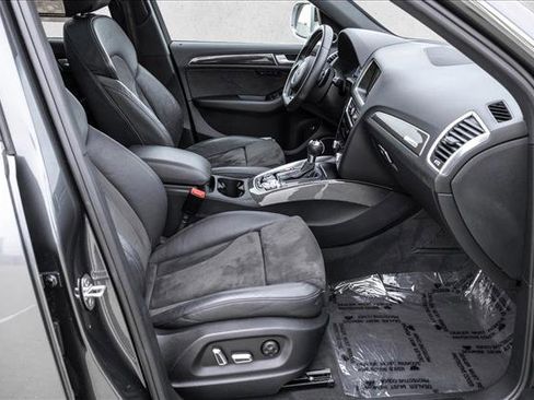 Used 2015 Audi SQ5 Premium Plus w/ Technology Package image 26