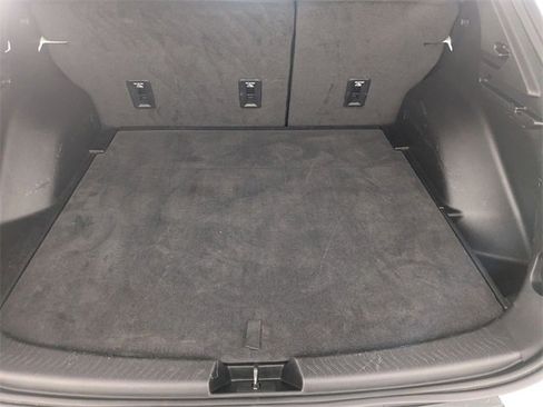 Certified 2025 Chevrolet Equinox EV LT image 29