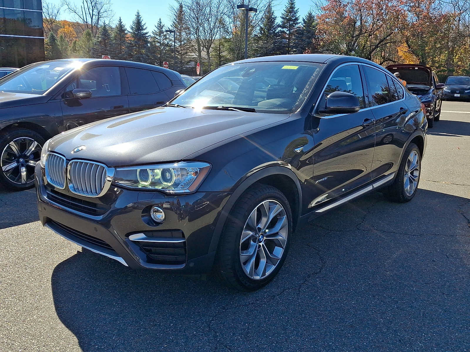 Used 2018 BMW X4 xDrive28i AWD/4WD image 3