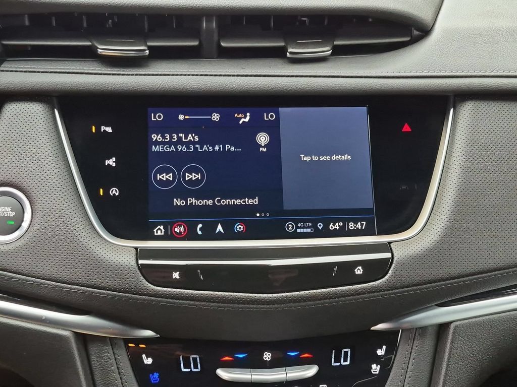 Used 2026 Cadillac XT5 Premium Luxury w/ Driver Assist Package FWD image 5