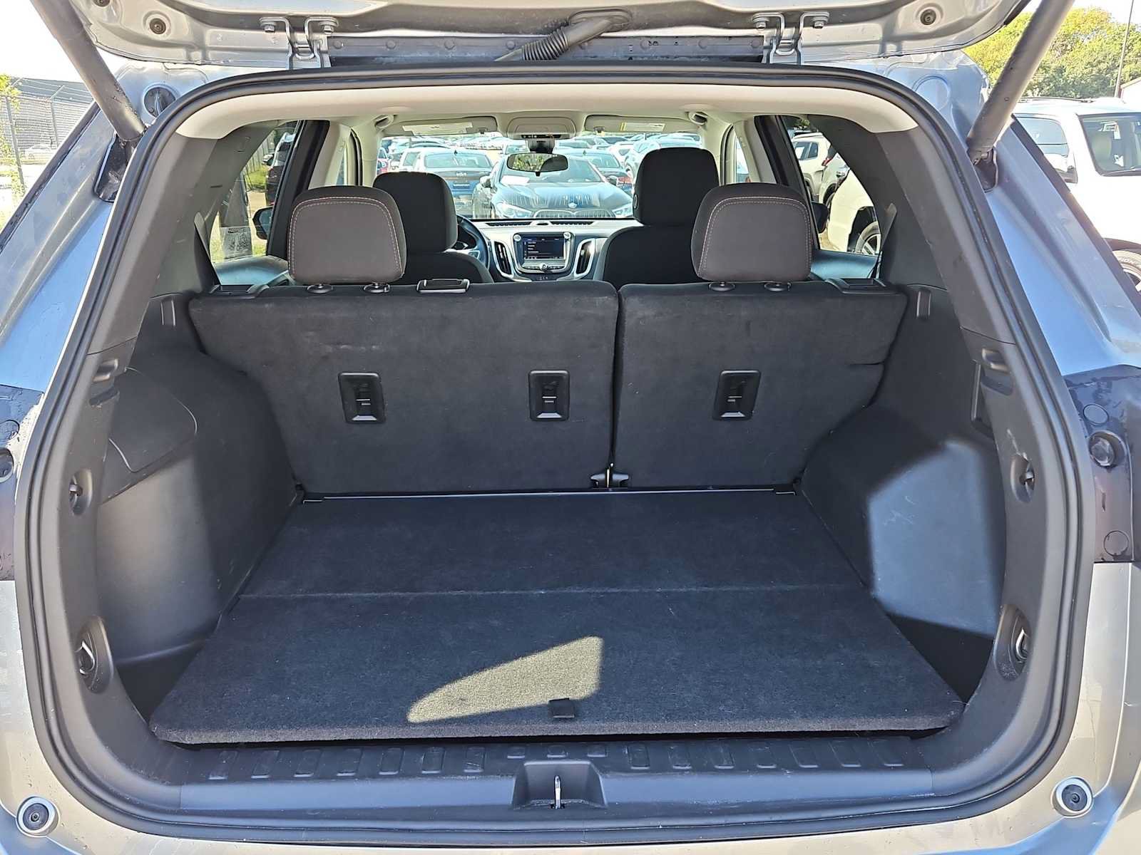Used 2024 Chevrolet Equinox LT FWD image 27