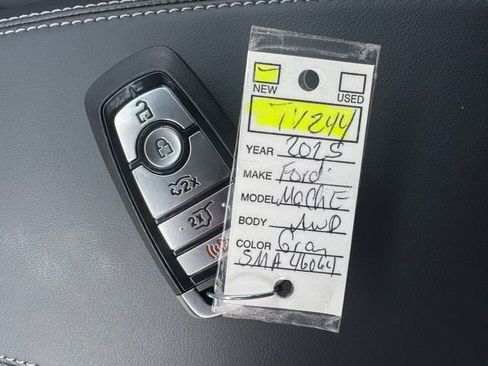 New 2025 Ford Mustang Mach-E Select w/ Comfort Package Lite image 36