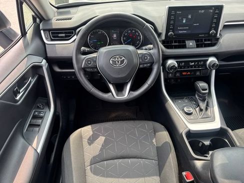 Used 2021 Toyota RAV4 XLE w/ Convenience Package AWD/4WD image 15