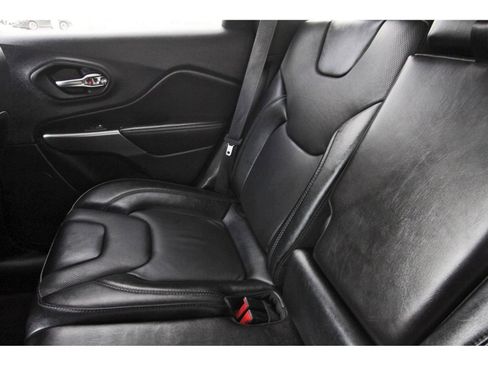 Used 2022 Jeep Cherokee Latitude Lux w/ Sun & Sound Group image 14