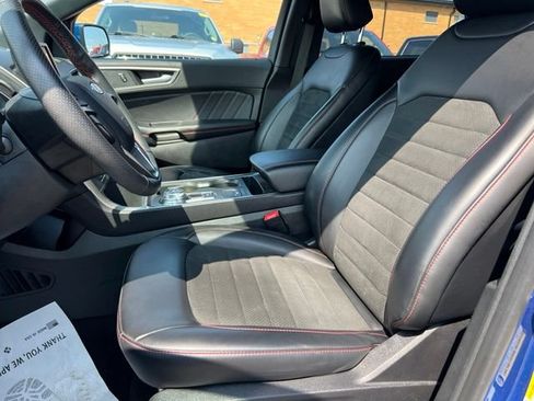 Certified 2024 Ford Edge ST-Line AWD/4WD image 18
