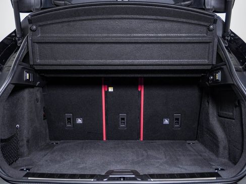 Used 2020 Jaguar F-PACE SVR image 28