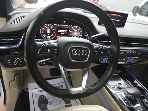 Used 2018 Audi Q7 3.0T Prestige image 12