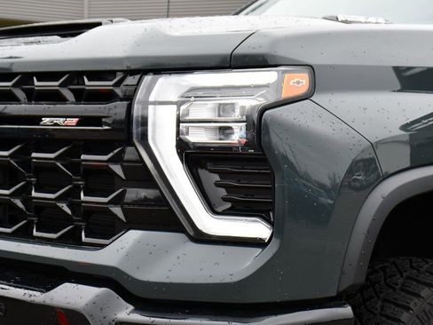 Used 2026 Chevrolet Silverado 2500 ZR2 image 38
