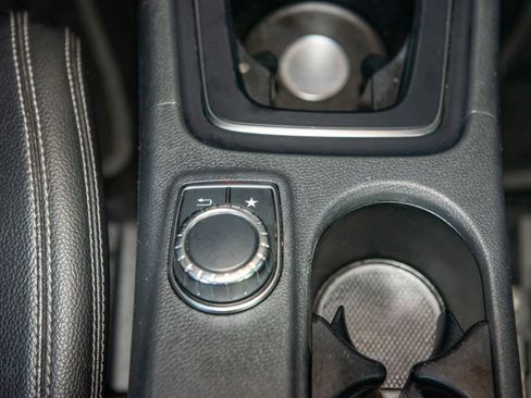 Used 2018 Mercedes-Benz CLA 250 4MATIC image 22