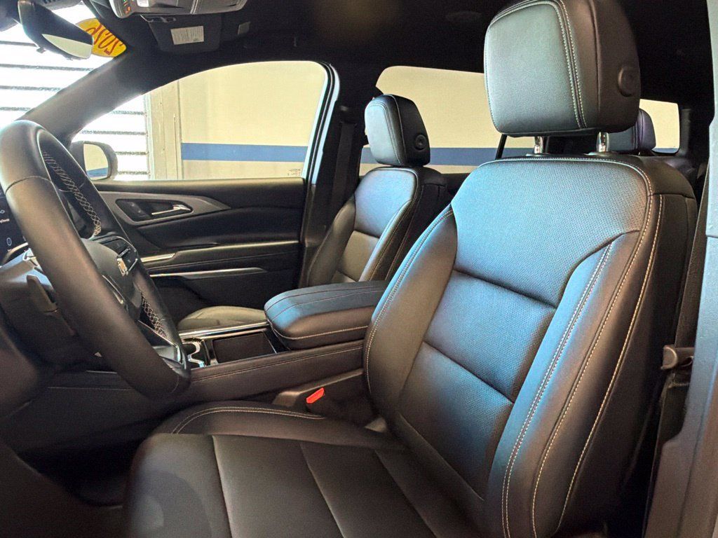 Used 2026 Chevrolet Traverse LT w/ Driver Confidence Package AWD/4WD image 20