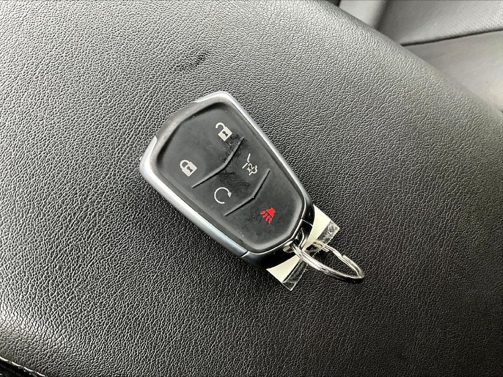 Used 2022 Cadillac XT5 Sportv w/ LPO, Floor Liner Package AWD/4WD image 37