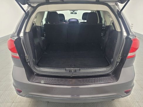 Used 2017 Dodge Journey SXT w/ Safe & Sound Group FWD image 29