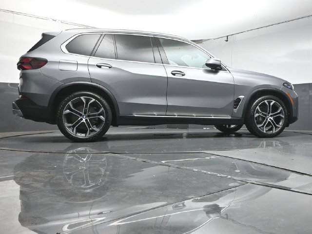 Used 2026 BMW X5 xDrive40i w/ Climate Comfort Package AWD/4WD image 41