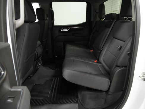 New 2026 GMC Sierra 1500 Elevation image 18