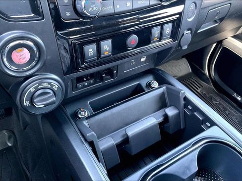 Used 2024 Nissan Titan PRO-4X w/ Pro-4x Convenience Package AWD/4WD image 25
