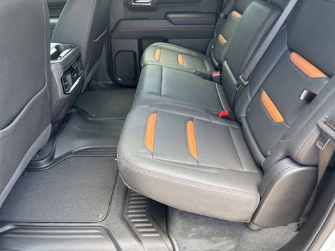 Used 2024 GMC Sierra 1500 AT4 w/ Technology Package AWD/4WD image 19