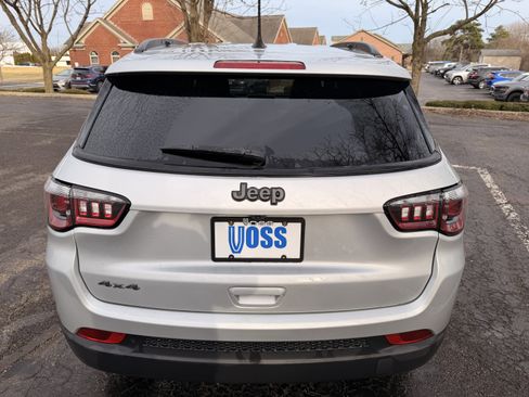 Used 2025 Jeep Compass Latitude w/ Altitude Special Edition image 4