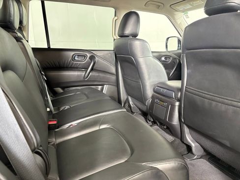 Used 2024 Nissan Armada SV image 17