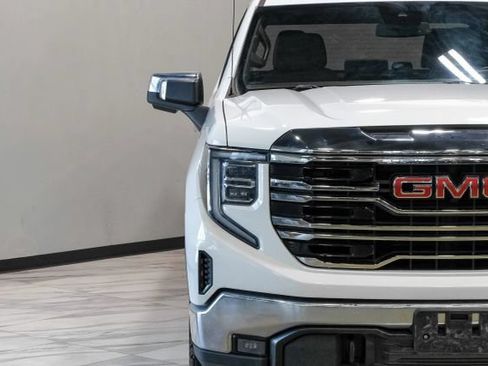 Used 2022 GMC Sierra 1500 SLT AWD/4WD image 59