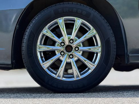 Used 2011 Buick Lucerne CXL FWD image 28