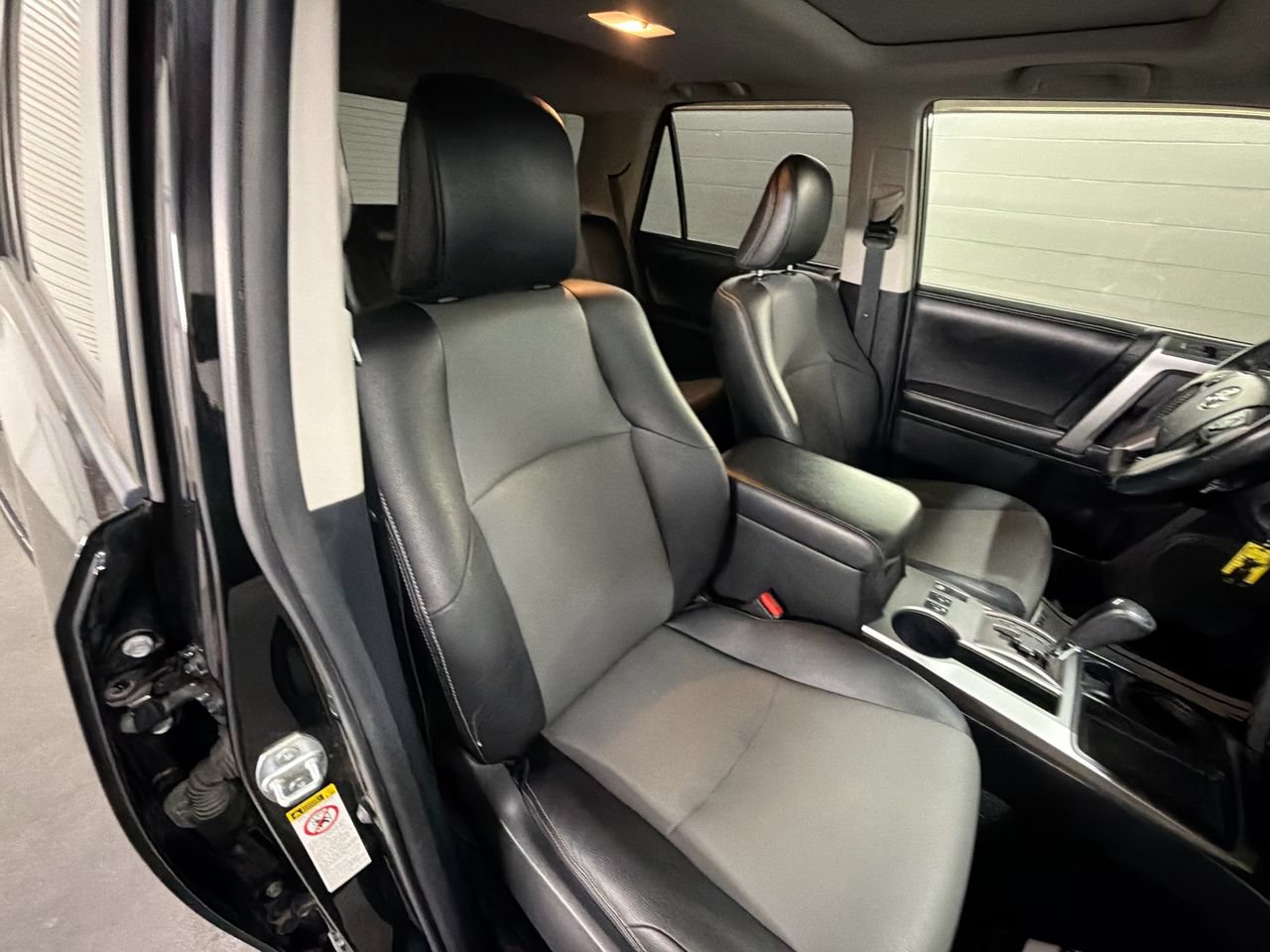 Used 2015 Toyota 4Runner SR5 Premium RWD image 26
