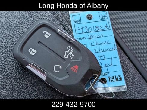Used 2021 Chevrolet Silverado 1500 RST AWD/4WD image 28