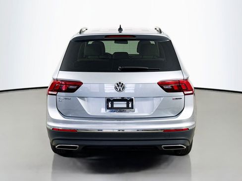 Used 2020 Volkswagen Tiguan SE image 10