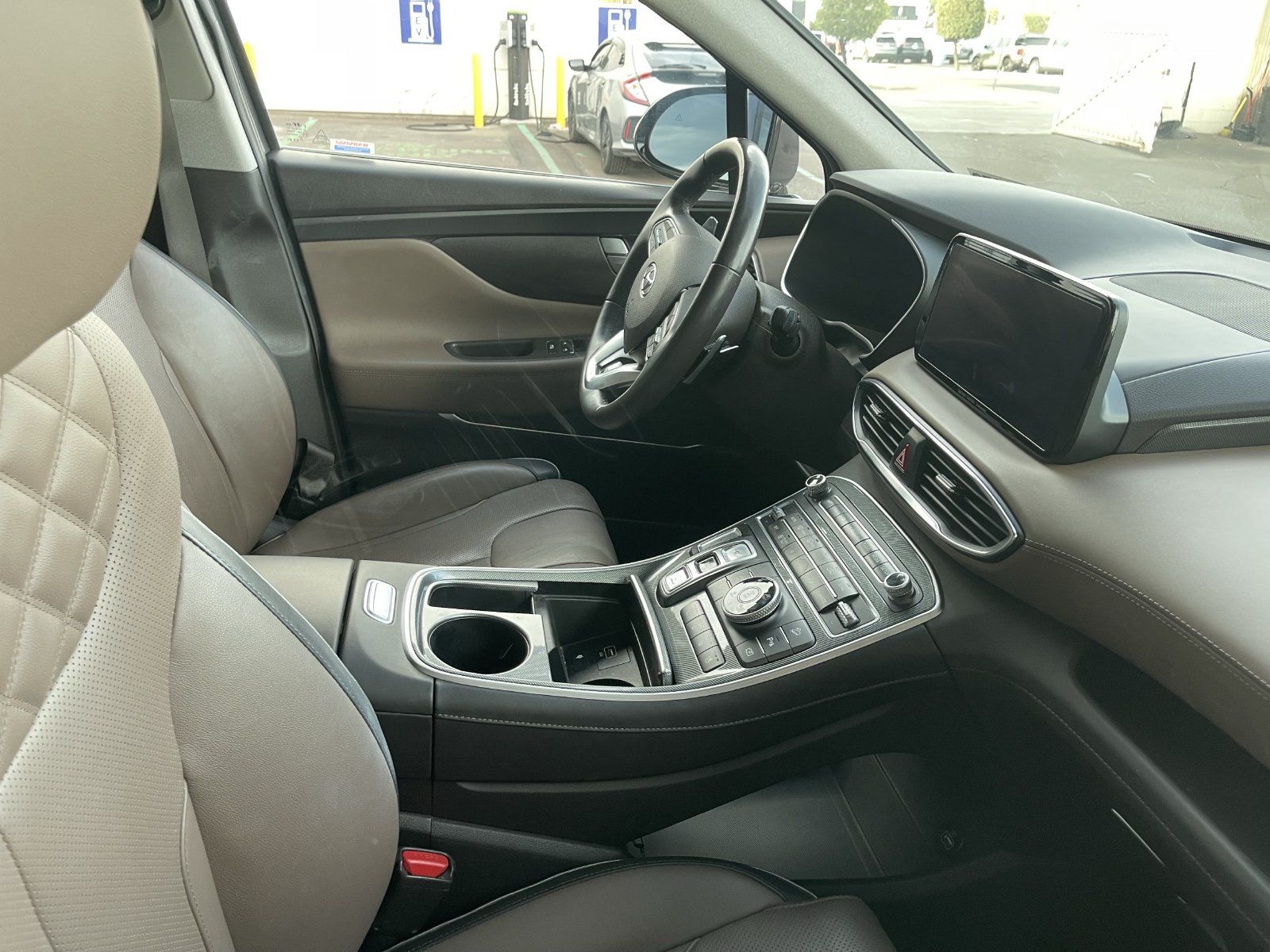 Used 2022 Hyundai Santa Fe Limited AWD/4WD image 10
