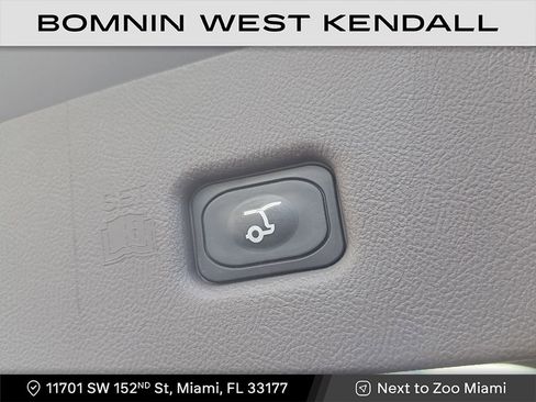 Used 2023 Lincoln Nautilus AWD w/ Premium Package image 6