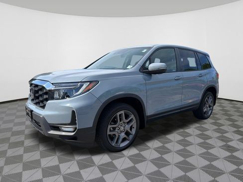 Used 2023 Honda Passport EX-L image 3