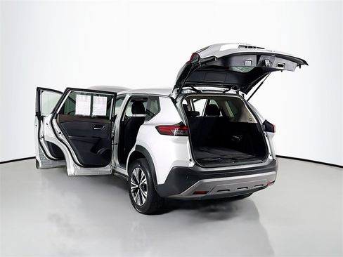 Used 2022 Nissan Rogue SV image 24