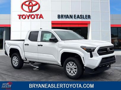 New 2025 Toyota Tacoma SR