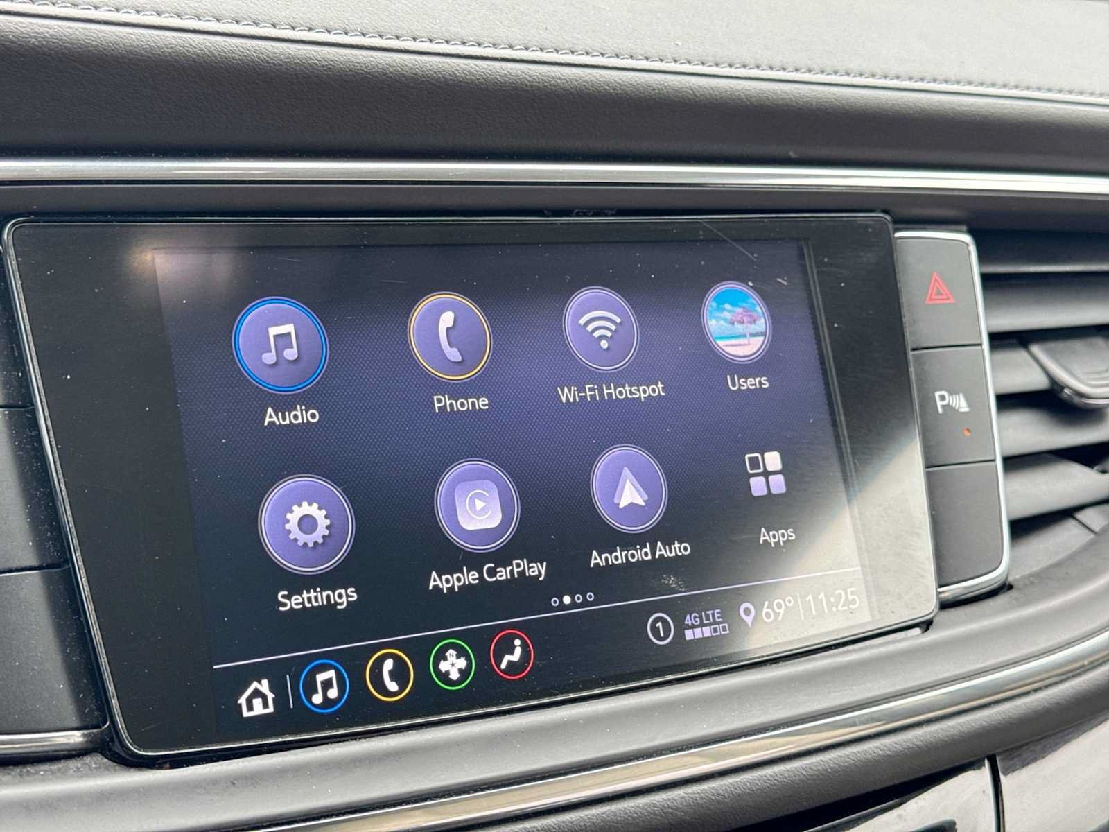 Used 2020 Buick Enclave Essence FWD image 46