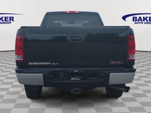 Used 2008 GMC Sierra 2500 SLT w/ Z71 Off-Road Package AWD/4WD image 6