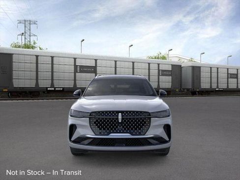 New 2026 Lincoln Nautilus Reserve image 6