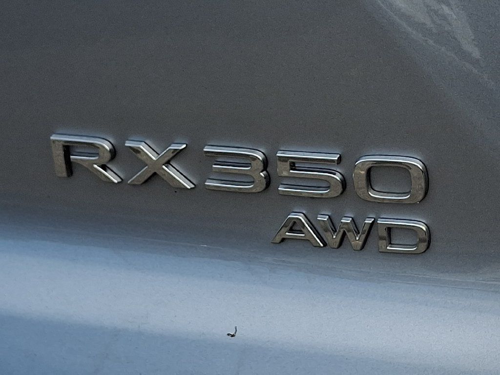 Used 2024 Lexus RX 350 Premium w/ Accessory Package AWD/4WD image 30