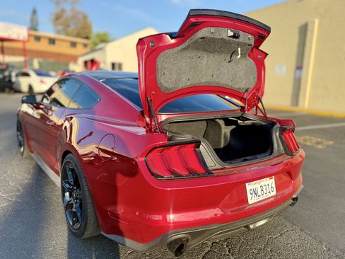 Used 2020 Ford Mustang Coupe w/ Black Accent Package RWD image 16