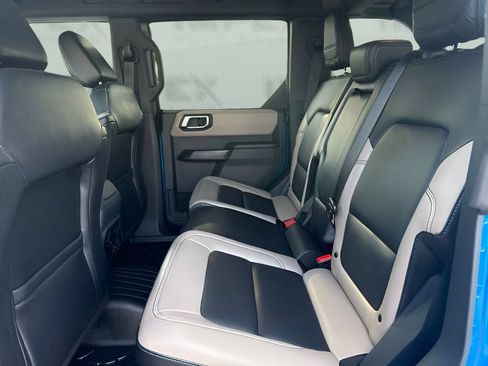 Used 2024 Ford Bronco Wildtrak AWD/4WD image 14