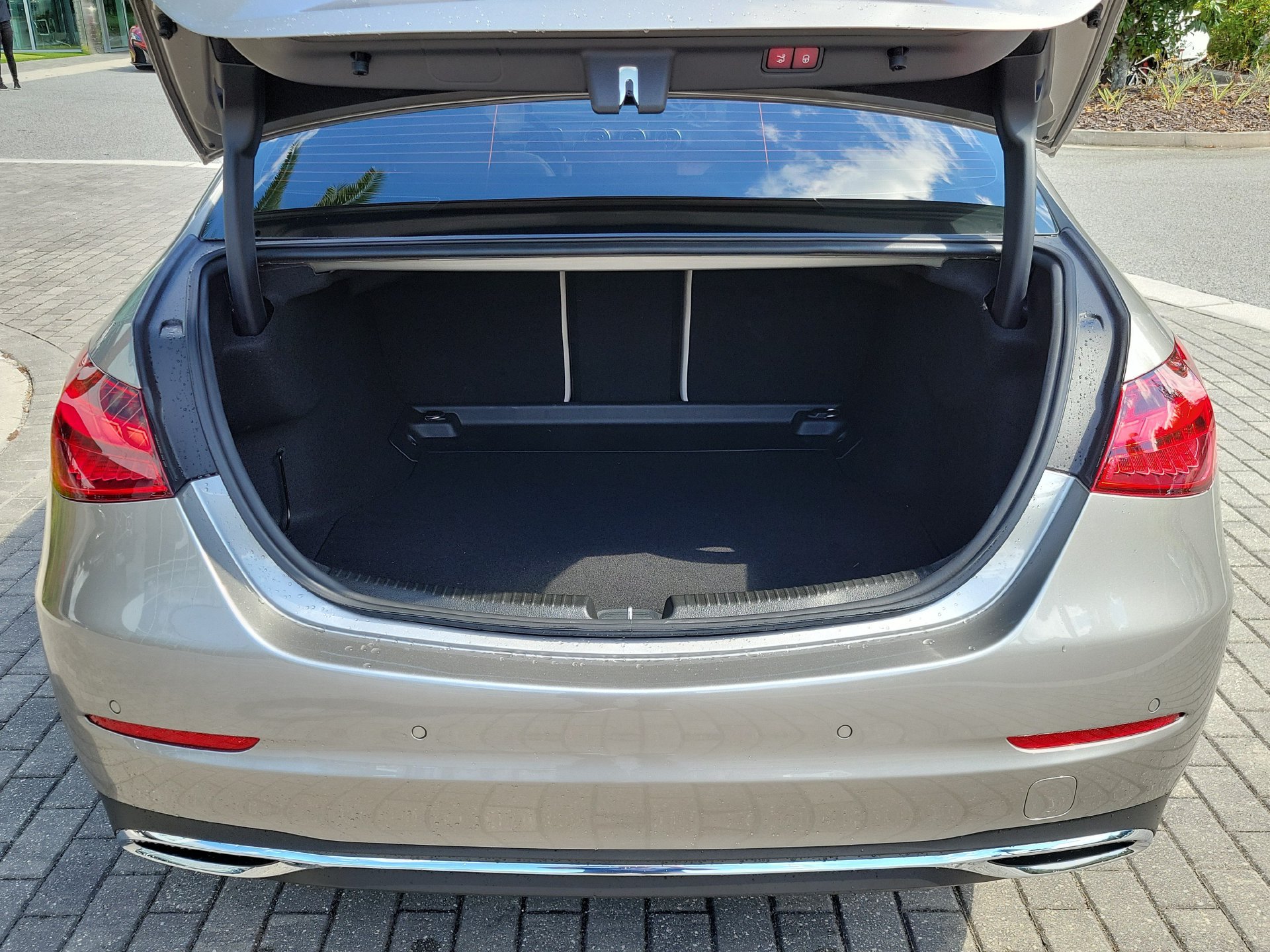 Used 2023 Mercedes-Benz C 300 Sedan image 12