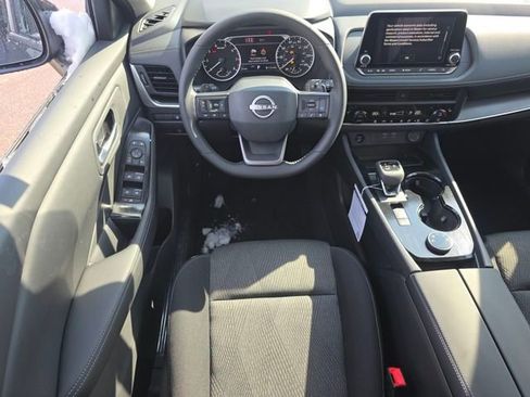 New 2026 Nissan Rogue SV w/ Cold Weather Package AWD/4WD image 3