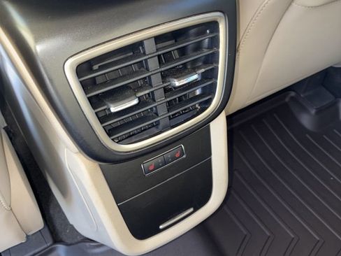 Used 2019 Lincoln Nautilus Reserve FWD image 14